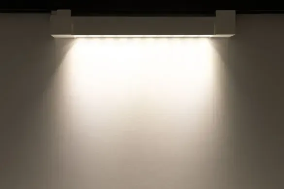 Трековый светильник Поворотный 220V 20W RGL Белый 4000К 35см