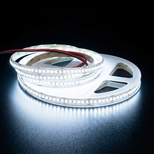 Светодиодная лента 24v 2835 180led/m ip65 в силиконе 6500К Премиум фото