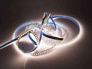 Світлодіодна LED стрічка 12v 2835 120led/m ip20 нейтральний Преміум фото