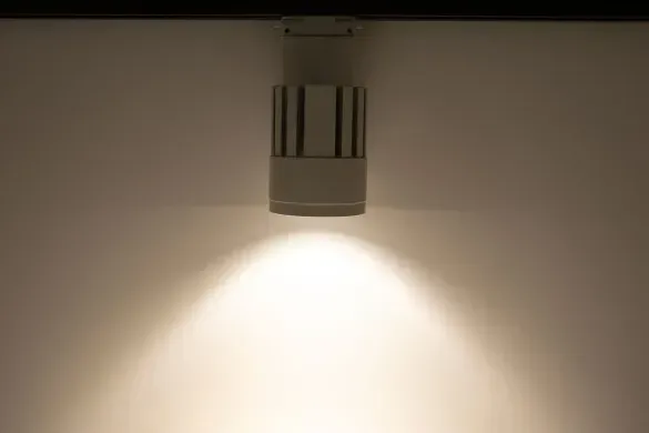 Трековый светильник Спот 220V 30W Белый 4000К 98*129мм